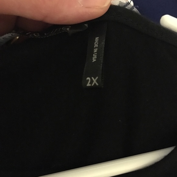 SOLD. Black tunic bell sleeve - Picture 3 of 3